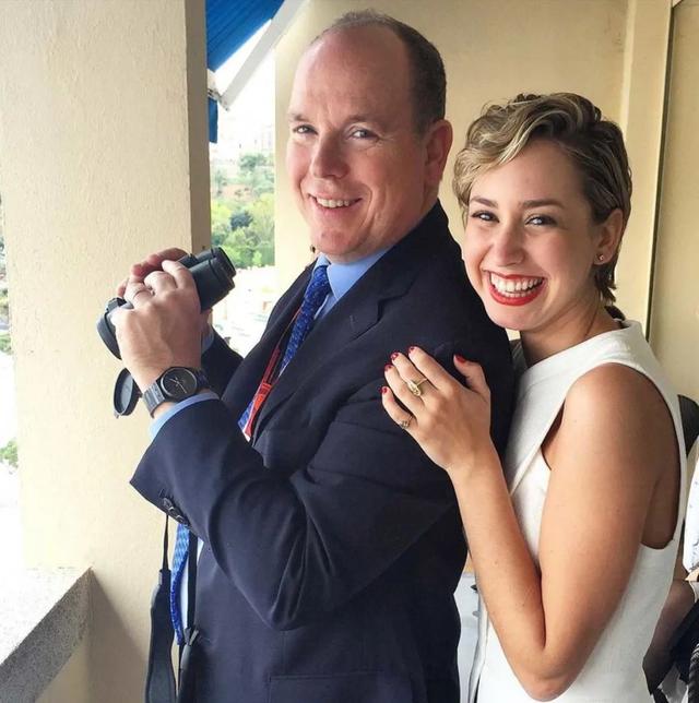 新白娘子传奇|钮钴禄.夏琳王妃的报复:既然老公花心,那就可劲花钱!