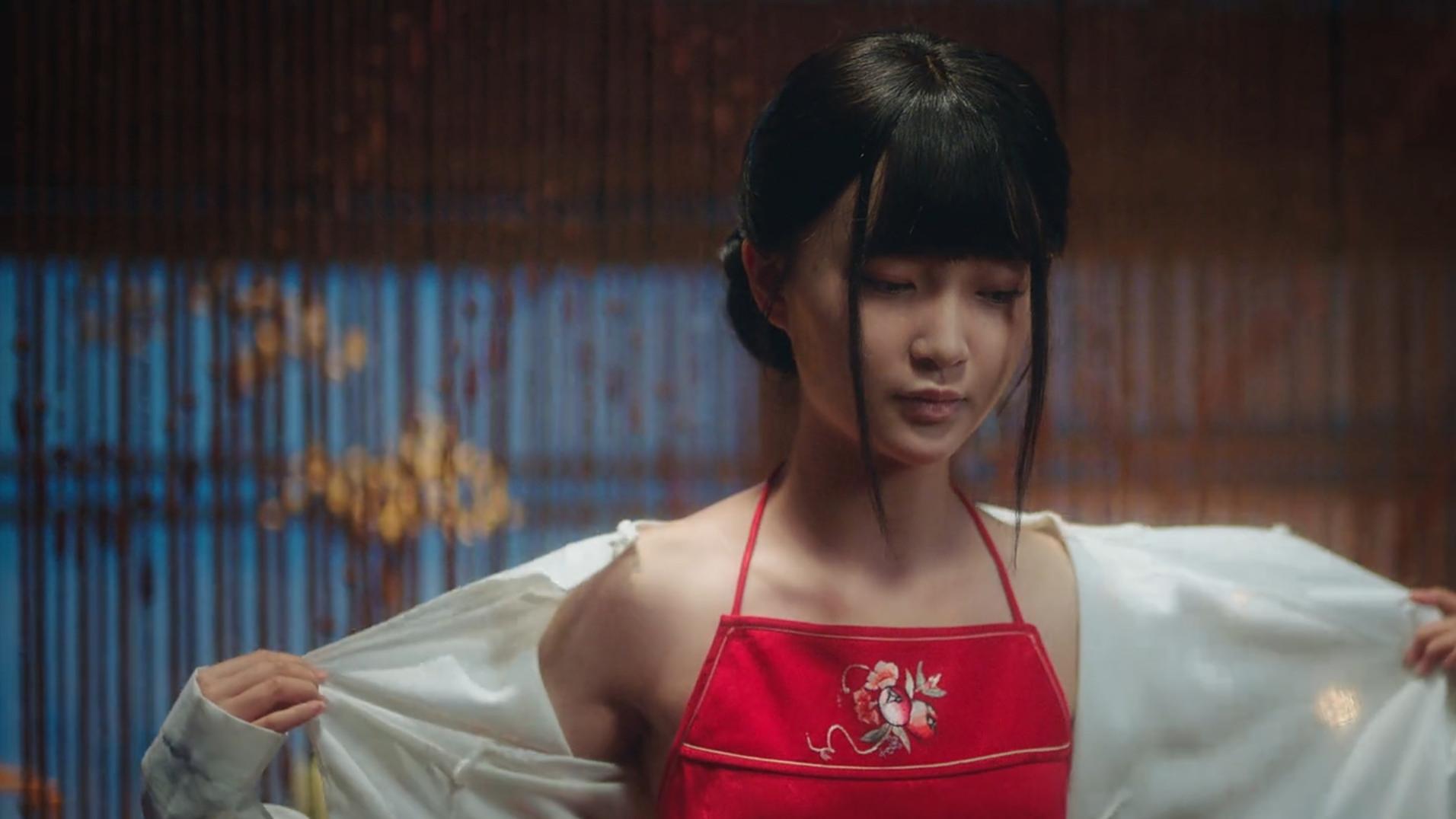 烂！抄袭林正英，《僵尸参将》擦边卖肉差评一片，票房破104.9万