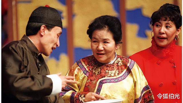 上映2天,票房才2千万?开心麻花新片为何“最先出局”