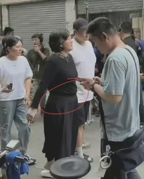 贾玲 贾玲《李焕英》承诺做到了,暴瘦狂甩50斤