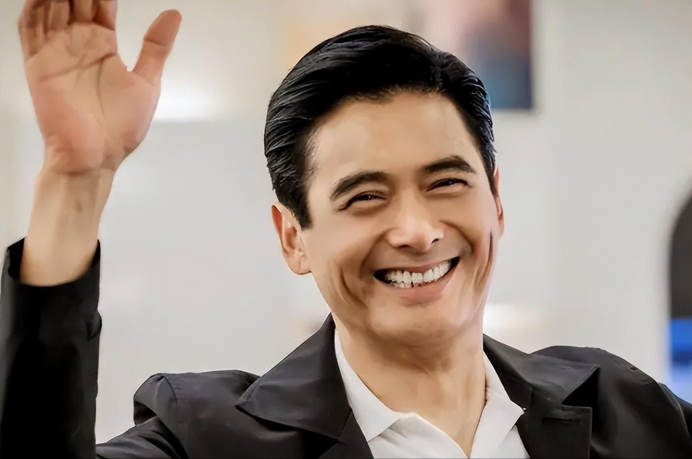 |“香港之子”晚节不保,周润发跌落神坛,一切全是伪装