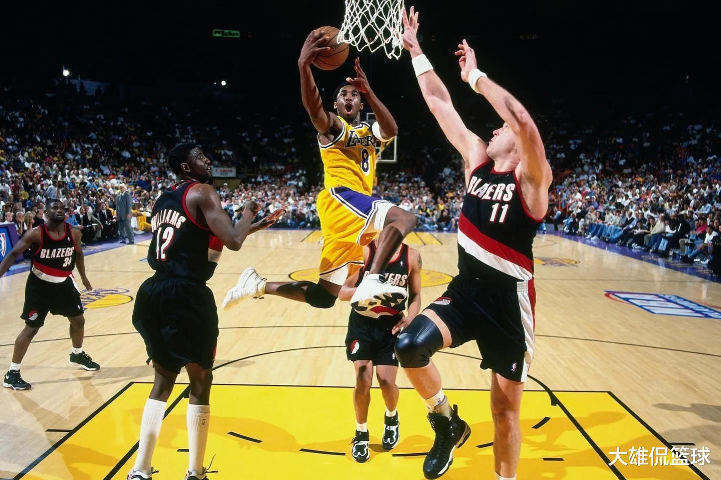 求职|美媒将科比和伯德的职业生涯作比较: 谁是更伟大的球员?