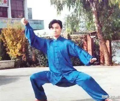 张晋|张晋拍戏重伤住院,蔡少芬别人互动引争议?