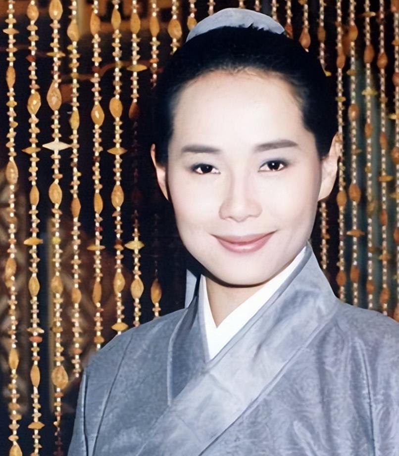 当年为什么非要找个女人演许仙?时隔12年,赵雅芝说出了当时原因