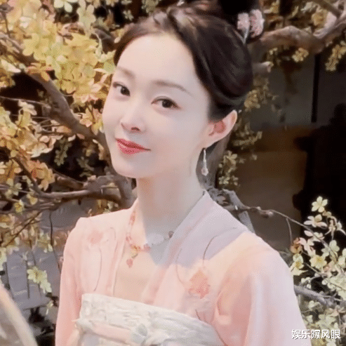 宋轶承认恋情卡点示爱,帮白敬亭拍女友视角照,关注列表太偏爱