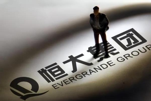 许家印两任妻子：“首任”未过门，身价200亿的现任成前妻