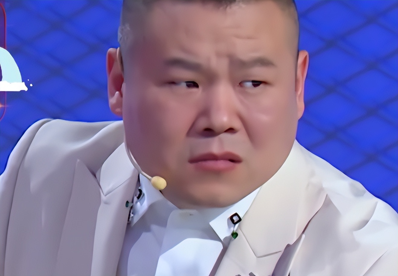 当36岁方媛和29岁吉娜站在一起,我才彻底明白,美人在骨不在皮