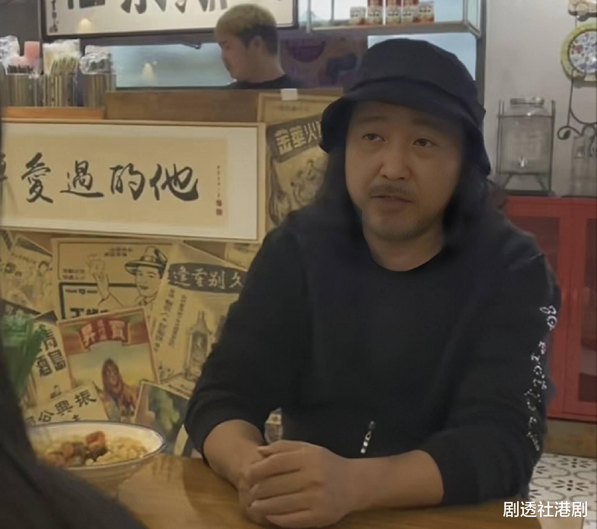 古明华|TVB前知名男星在内地开平价茶餐厅!亲自搬货冲奶茶,毫无明星架子