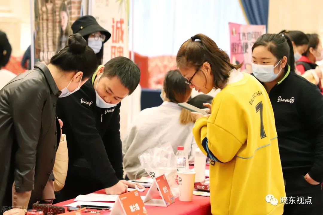 招聘|免费80-120平方米婚房，企业“硬核”招聘广告吸睛