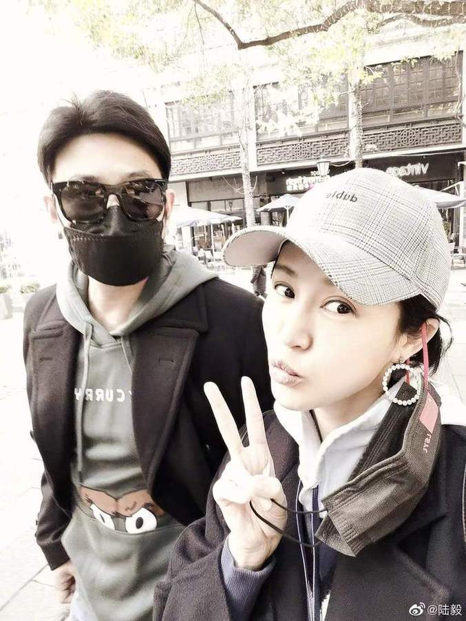 陆毅|陆毅独自带娃在上海豪宅放飞自我！喝冰饮吃炸鸡，鲍蕾直言太嚣张