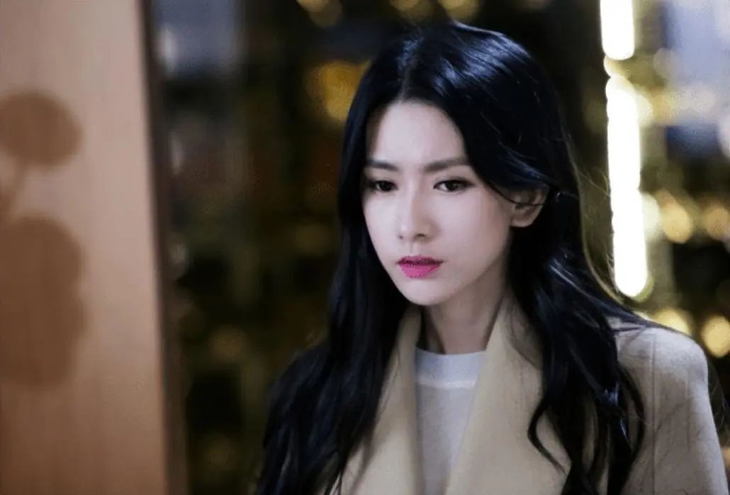 一场秀，彻底撕开了郭碧婷的豪门地位，何鸿燊的话，终于有人信了