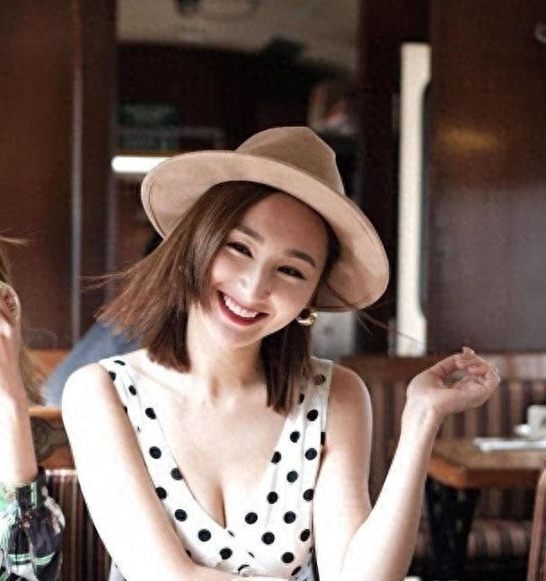 不管离开几次,只要回巢就有最高礼遇,她才是TVB真正一姐