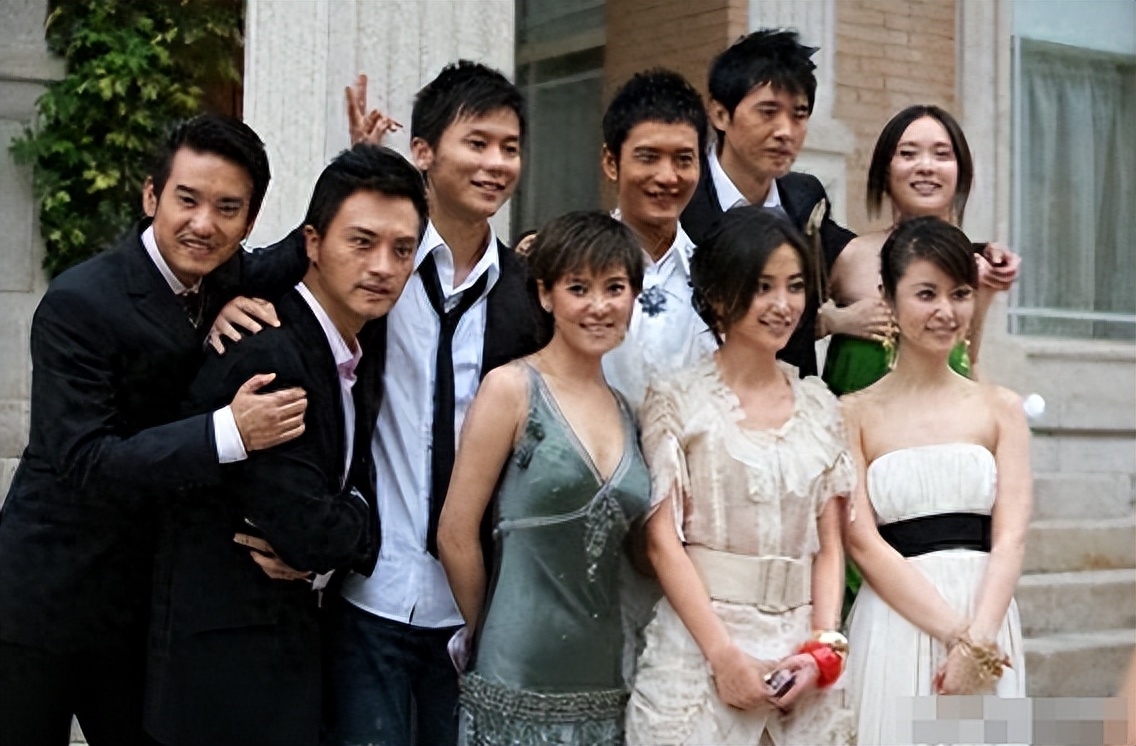 曾陪许家印KTV应酬 ，年薪高达900万，这3位美女真是攀上了高枝