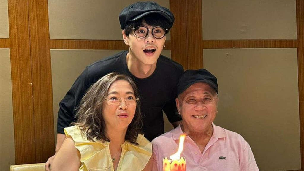 夏雨|著名演员夏雨全家移民国外，一家三口合影曝光，演员妻子儿子颜值高！