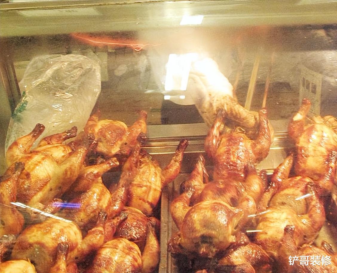 绿豆汤|1超市熟食区18.9元一只的烤鸡，能吃吗？听听超市员工怎么说……