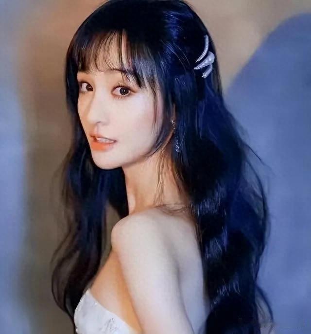 曝光!郑爽千万欠款迟迟未履行,背后真相令人震惊