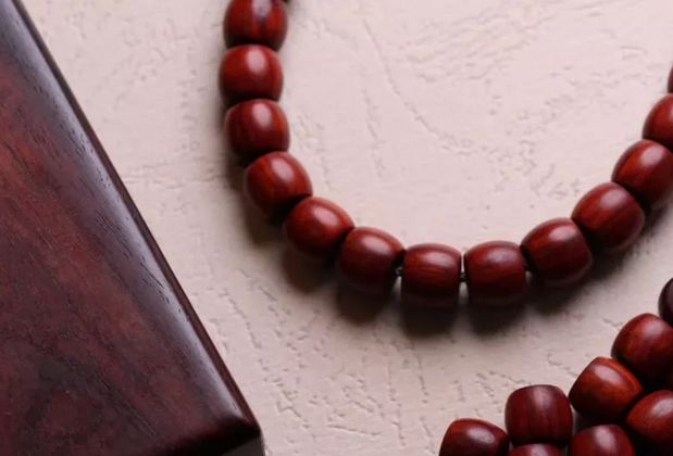 翡翠|你盘串不带手套吗？