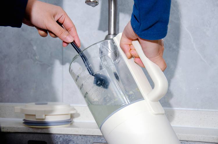 破壁机|高颜值、多功能、低噪声——七彩叮当静音破壁机