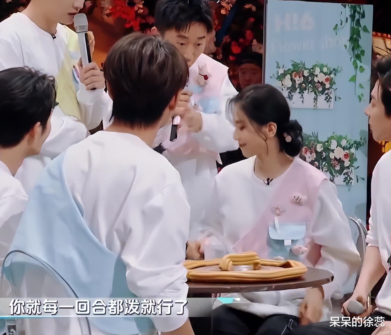 《星期六》“不守规矩”的刘诗诗,被何炅偏爱,得秦霄贤宠溺