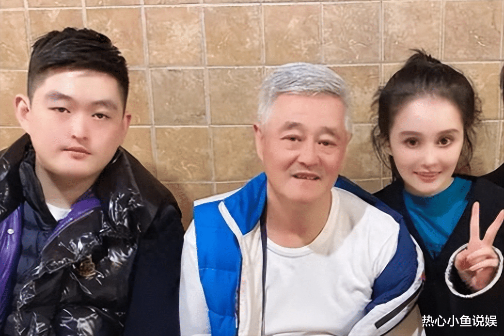 赵本山儿子：我银行的利息都花不完，还敢批评我，你们就是仇富