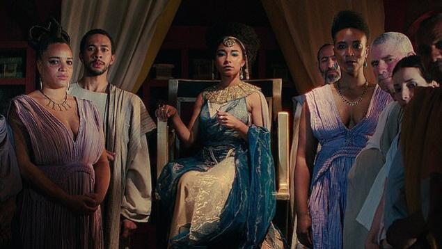 埃及艳后|埃及艳后是卷发黑人！威尔·史密斯爱妻拍的纪录片，在埃及惹众怒