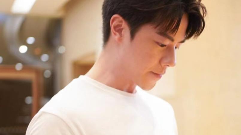 样貌进化？TVB小生五官越变越精致被质疑整容，曾被传偷食而引关注