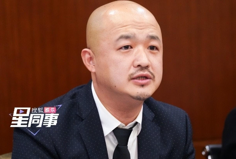 人民大会堂要求明星素颜上阵,没了团队包装,遍地普男普女