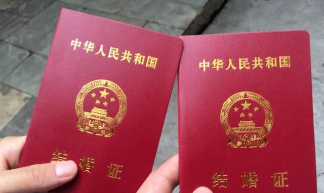 沈旭华|广电局一级播音员，02年意外推错门走上不归路，终年33岁令人叹息