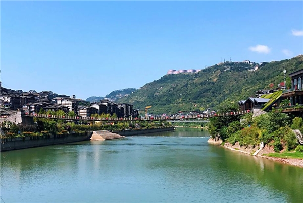 |老北京人爱吃的下酒菜,外地食客不敢恭维,直言:一点也不地道