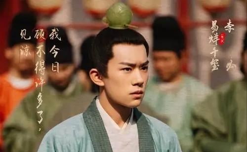 好家伙！张艺谋又有新片，题材够黑够狠，专家预测：票房能过50亿