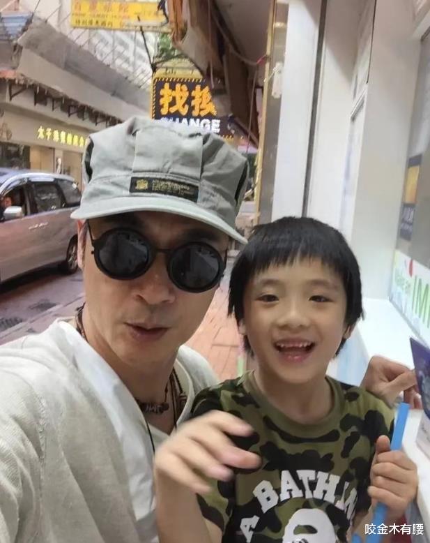 吴镇宇|吴镇宇14岁儿子言谈引争议，自曝“不喜欢男的”，准备学道士专业