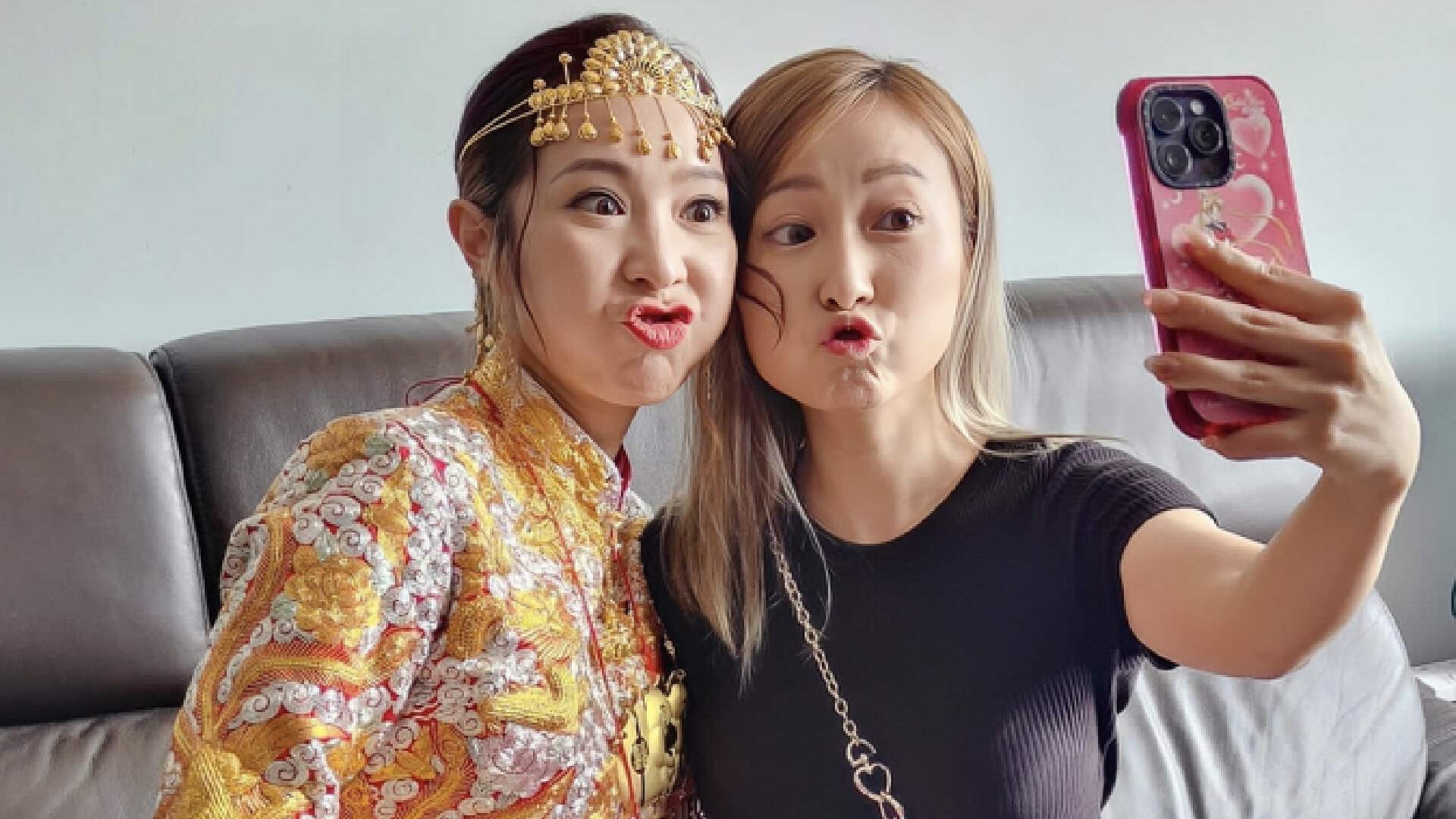 恭喜！TVB知名女星今日大婚，全身戴各种金器风光出嫁