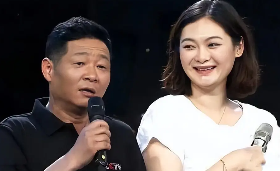 演艺圈|演艺圈这4位又丑又矮的男演员,凭啥还能娶得美娇娘