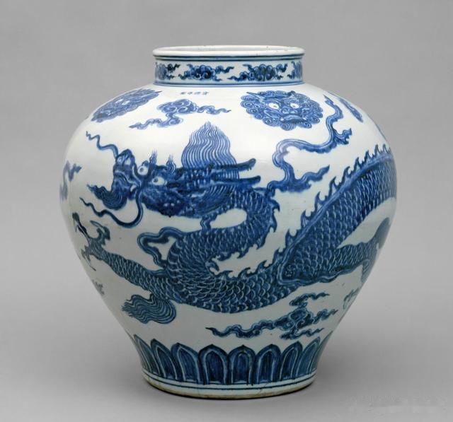 和田玉籽料|为什么青花瓷有着永不衰竭的生命力?