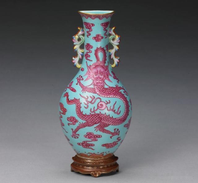 |清乾隆瓷器上的龙纹