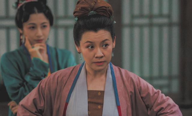 《兰闺喜事》首播四集很吸睛,戏剧张力拉满,让观众笑得合不拢嘴