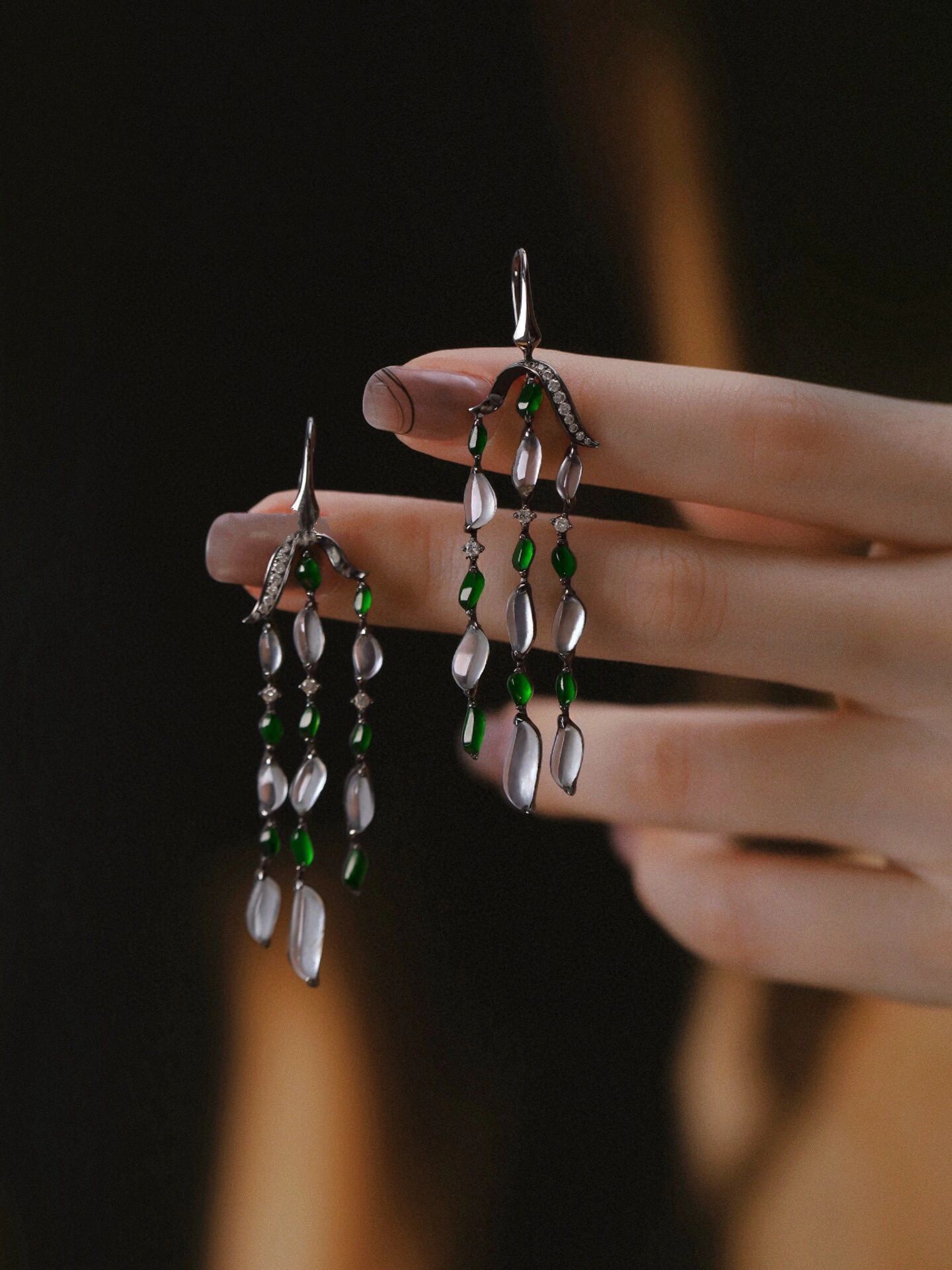 老物件|夏日限定,带着天然冷感的翡翠流苏耳坠!