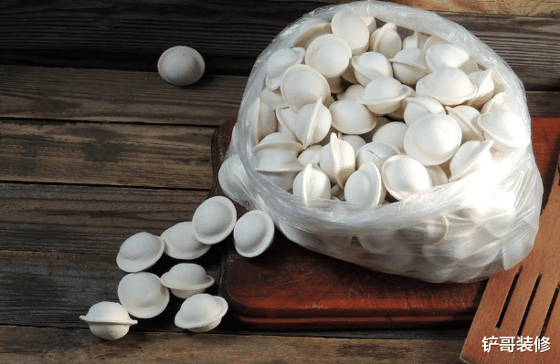 饺子|超市里几块钱一袋的冻饺子，能吃吗？超市员工：白给都不吃