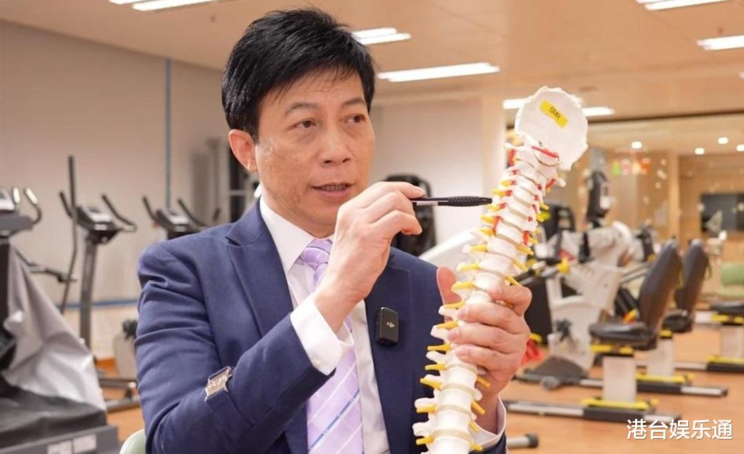 红馆演唱会事故一年半：伤者阿Mo首次外出就餐，MIRROR仍未探望？