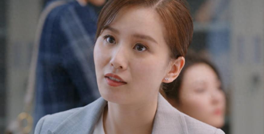 吴奇隆8年婚姻算计暴露太自私,刘诗诗“嫁给爱情”变成了笑话