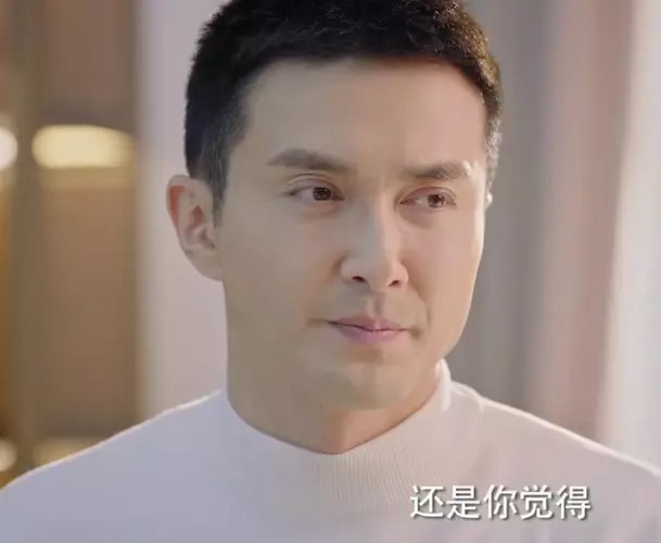 老态、驼背、满脸褶子,却演“第一美男”,谁的审美有问题?