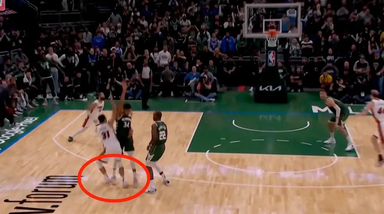 害人终害己,字母再现垫脚,帮助热火淘汰雄鹿