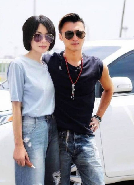 王菲谢霆锋破镜重圆，返港后直接住在谢霆锋家里，受到谢贤默许