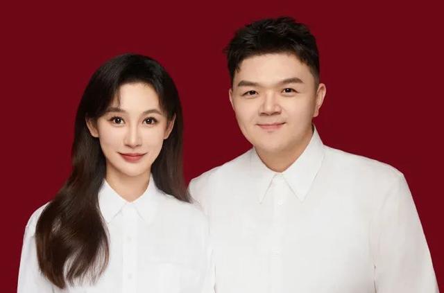 |800万粉丝男歌手公开:结婚了!