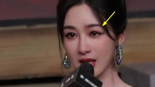 《长相思》晚会被喊退钱：杨紫落泪、张晚意邓为太尬、檀健次救场