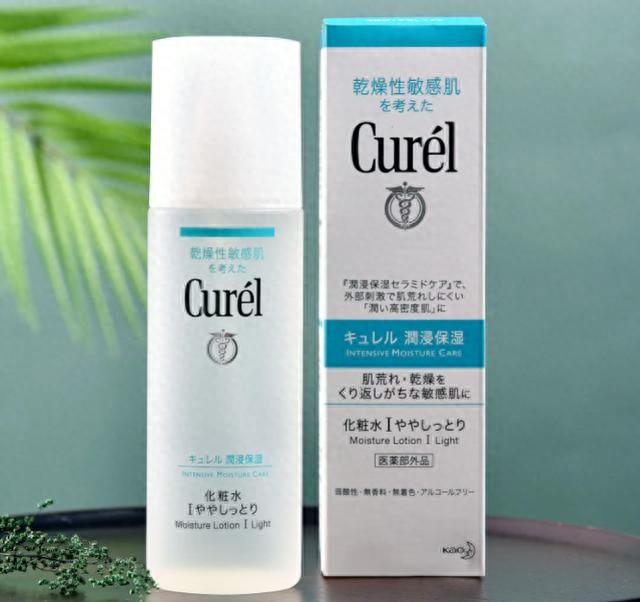 热门爽肤水推荐:让你用后肌肤白白嫩嫩的,像是喝饱了水一样