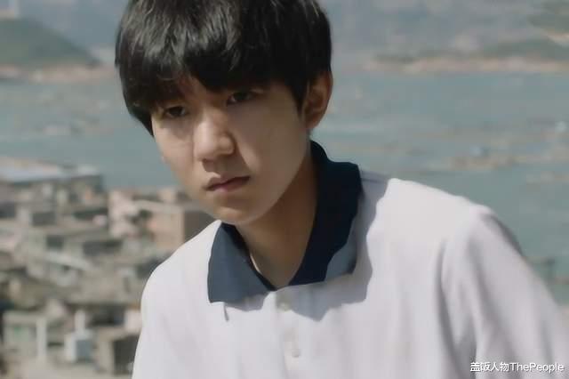 电影|流量明星进军电影圈：有人成首位00后百亿影人，有人面瘫还露怯