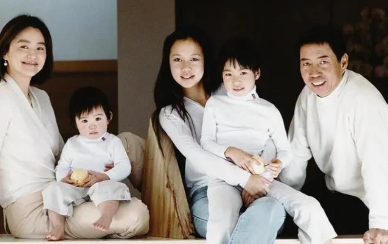 林青霞|林青霞遭小三逼宫!邢李?为扶正私生子,甘愿赔偿16亿