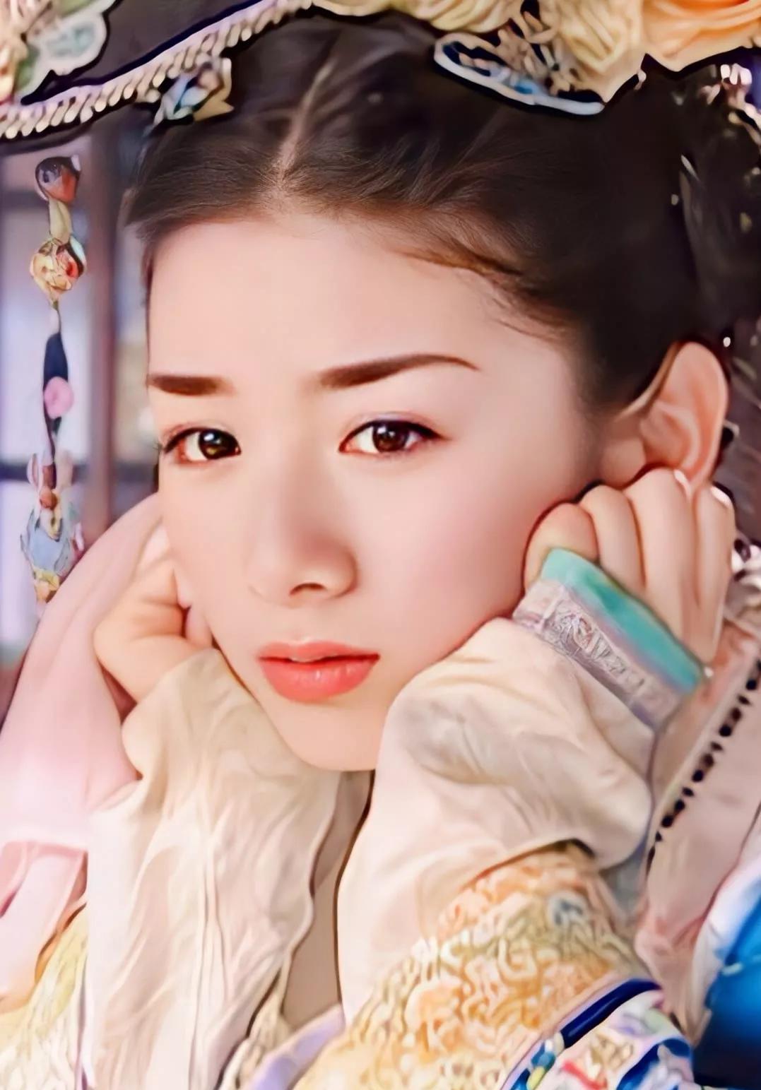 被枕边人曝私密照!性丑闻、被出轨,这九年她都经历了什么?