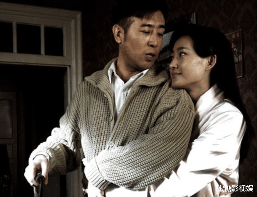 王丽坤|王丽坤摊上大事，和同上热搜的夫妻明星，引热议：为啥还能复出？